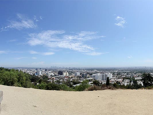 View from Inspiration Point at Runyon Canyon Park | Photo courtesy of Wikipedia